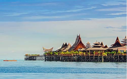 省紀委書記一行視察水環境治理現場